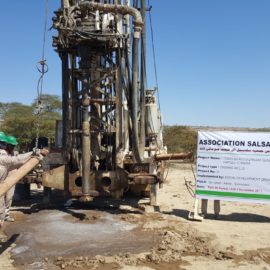 Начало строительства скважины в Сомали